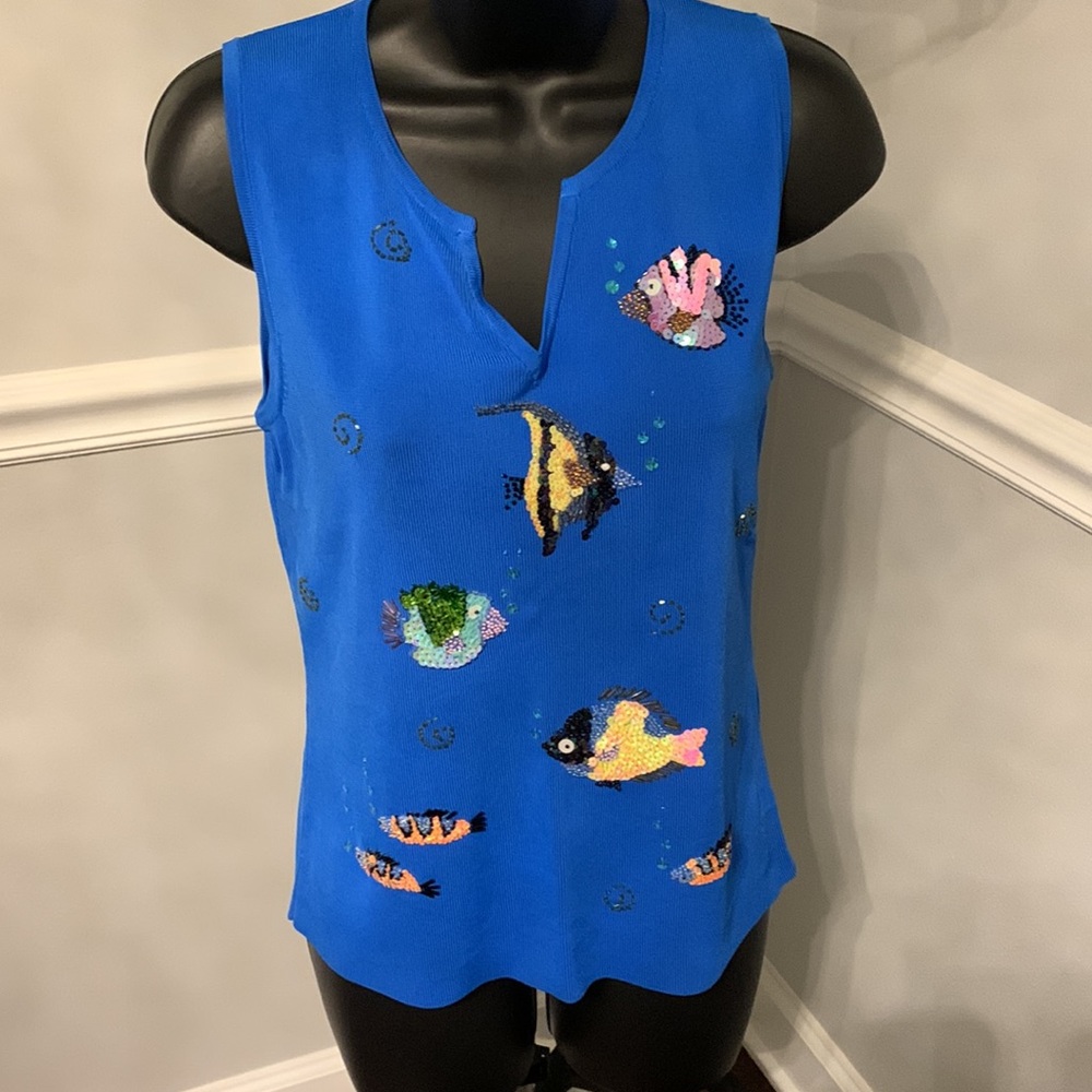 Sweaterworks Blue Sequined Fish Embellished Sleeveless Knit Top Size M - Picture 3 of 8